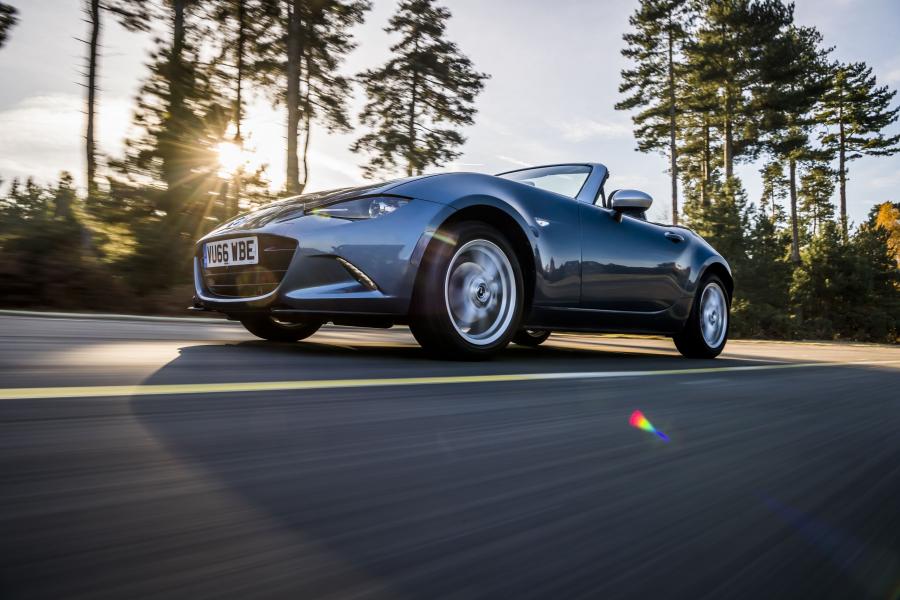  Mazda MX-5 Arctic 2017 года  (UK) (фото 12 из 53)